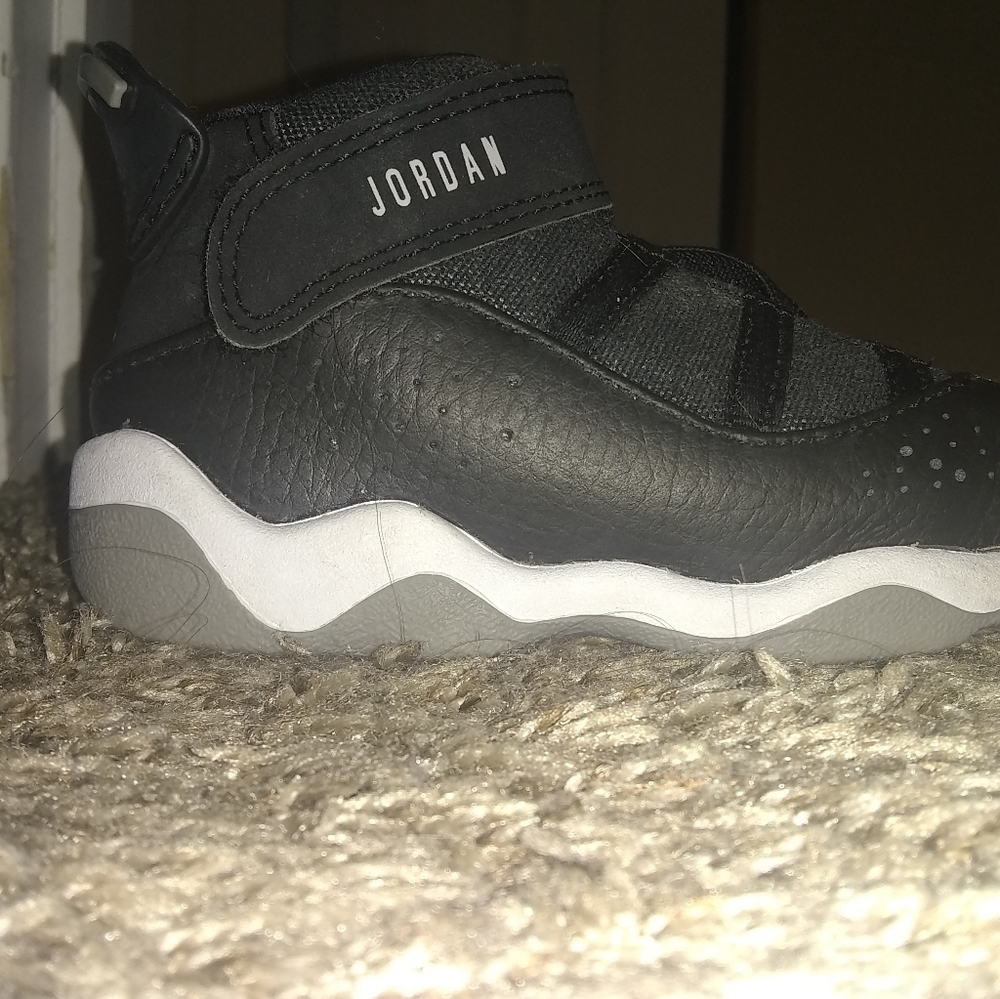 Six ring Jordan's